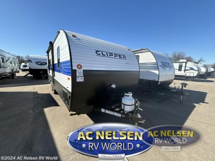 New 2024 Coachmen Clipper 5K Series 26BH available in Shakopee, Minnesota