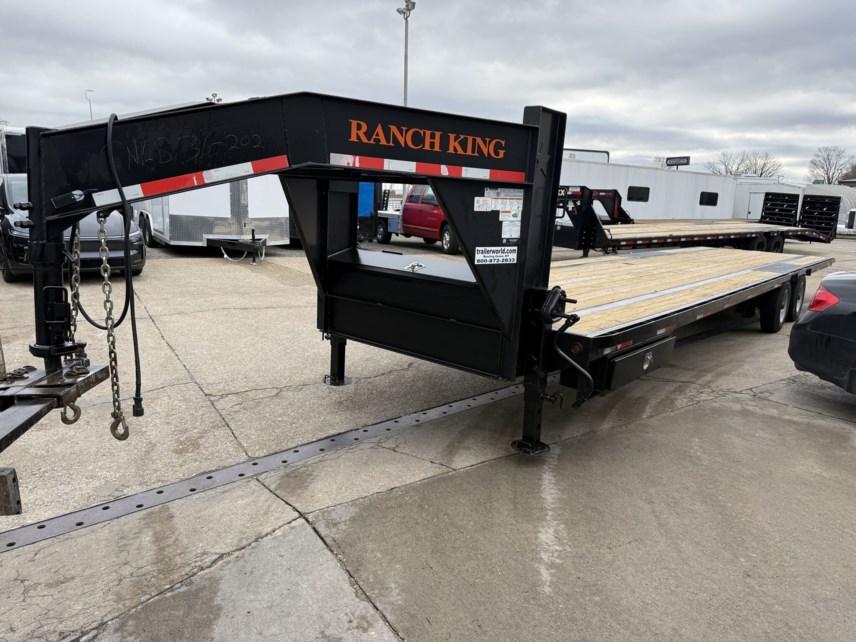 Trailers Ranch Bus 2023 Ranch King Trailers 8.5' x 36' Gooseneck Slide-in Ramps (2)10K Axles