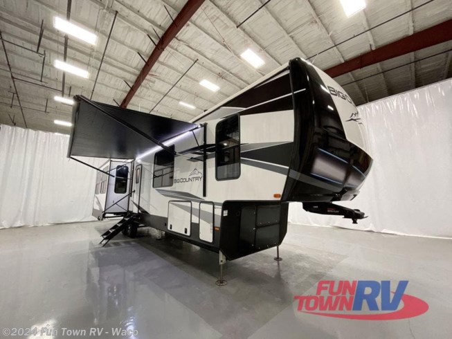 2023 Heartland Big Country 3900MO - New Fifth Wheel For Sale by Fun Town RV - Waco in Hewitt, Texas