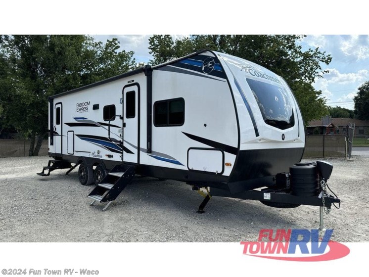 New 2024 Coachmen Freedom Express Ultra Lite 288BHDS available in Hewitt, Texas