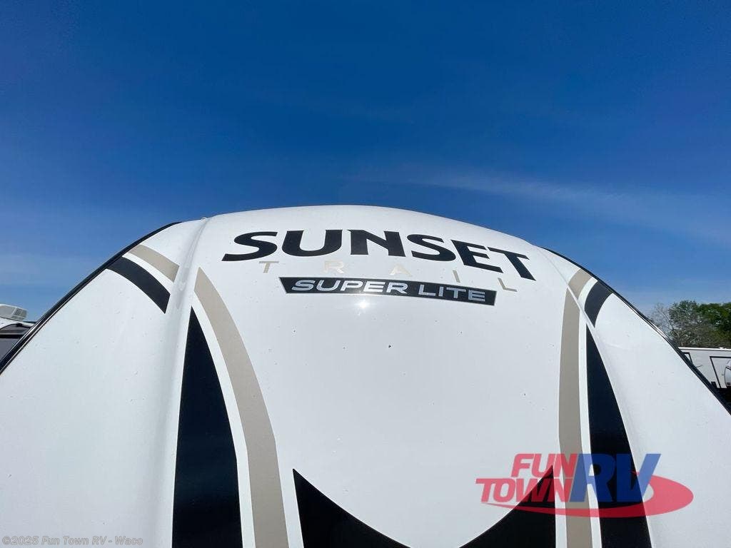 2024 CrossRoads Sunset Trail SS309RK RV for Sale in Hewitt, TX 76643