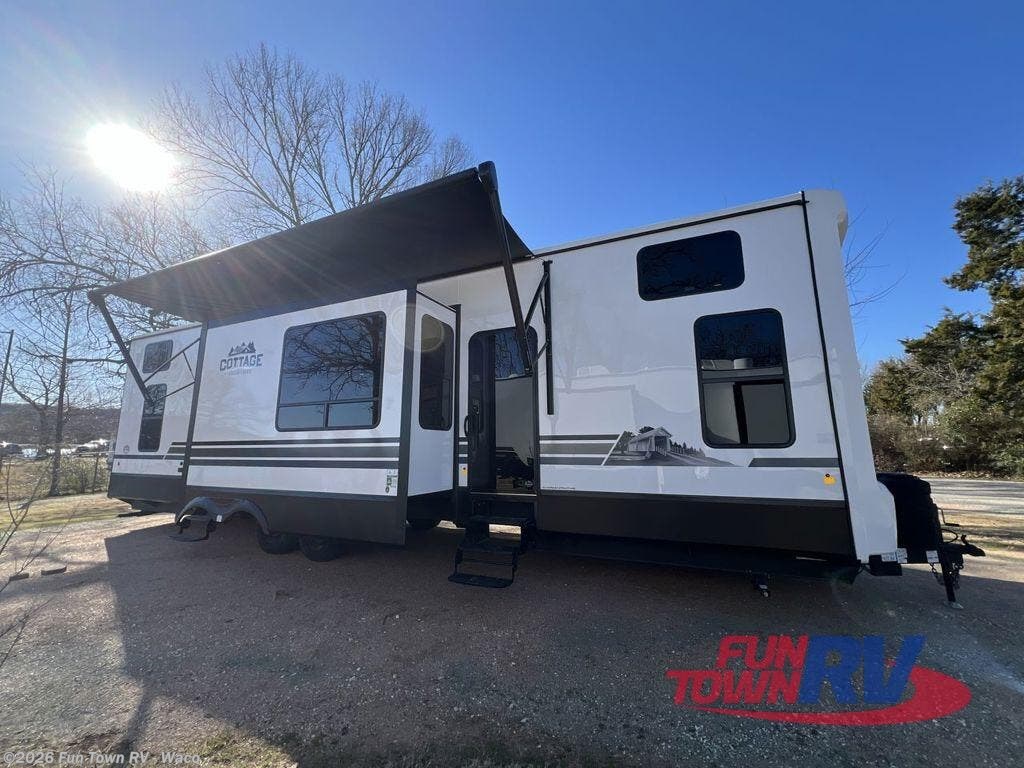 2025 Cedar Creek Cottage 40CBK by Forest River from Fun Town RV - Waco in Hewitt, Texas