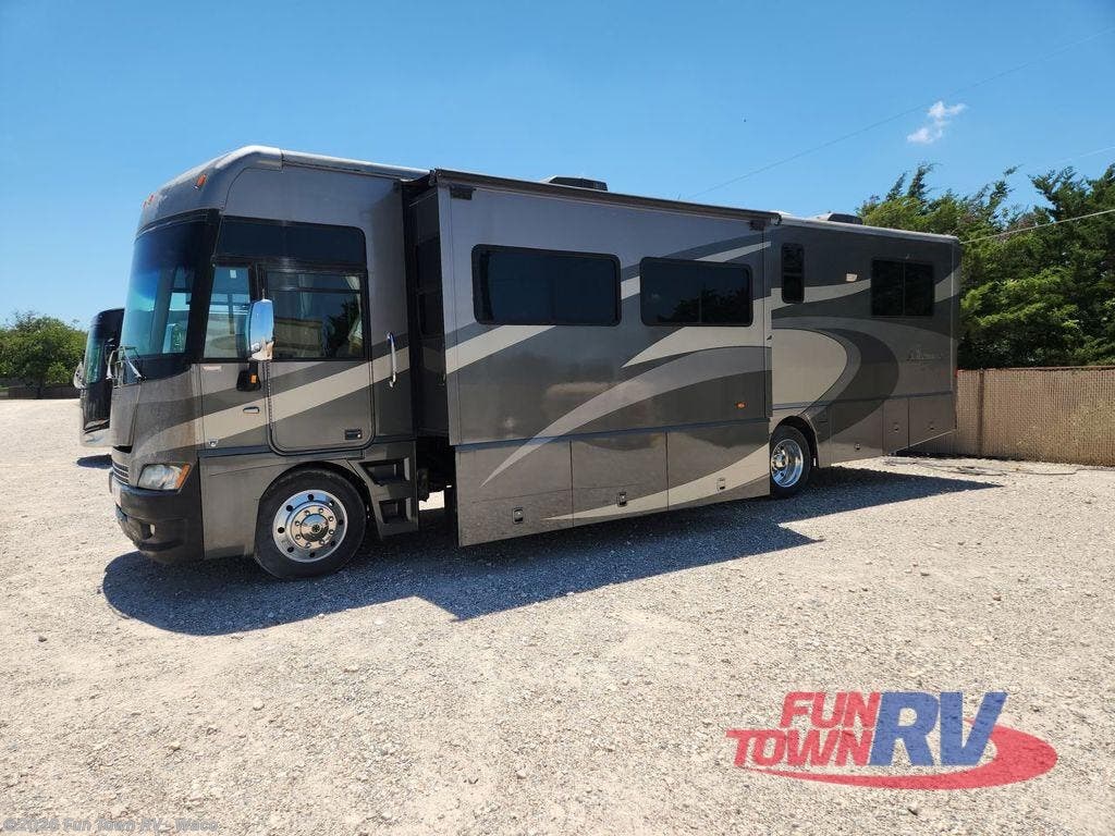 2008 Winnebago Adventurer 35L #211508A - For Sale in Hewitt, TX