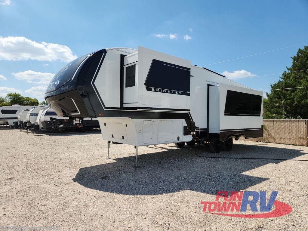 2026 Model Z 3100 by Brinkley RV from Fun Town RV - Waco in Hewitt, Texas
