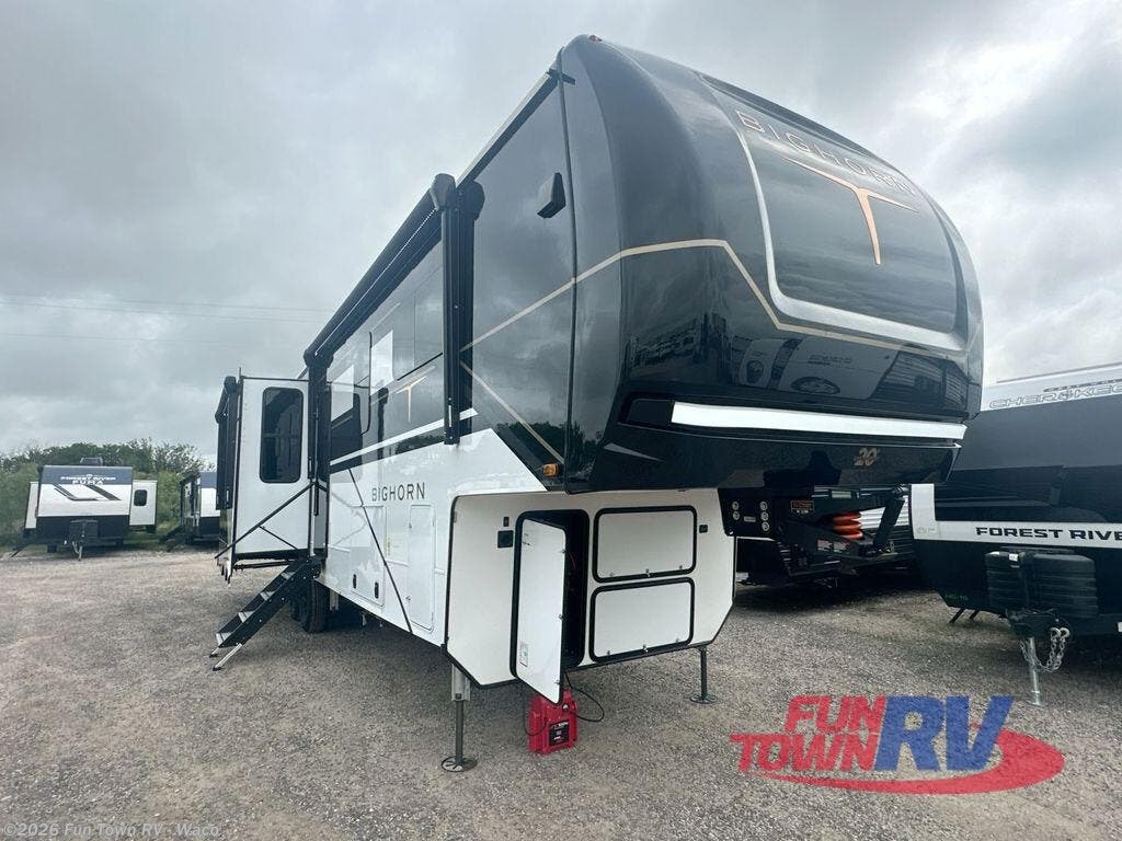 2025 Bighorn 331RL by Heartland from Fun Town RV - Waco in Hewitt, Texas