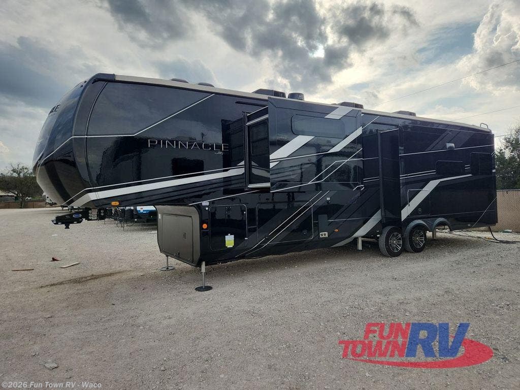 Used 2025 Jayco Pinnacle 36FBTS available in Hewitt, Texas