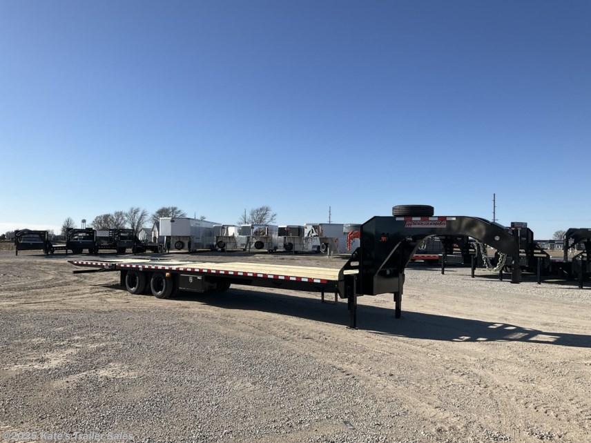 New 2025 Midsota 102X36&apos; Gooseneck 25.9K GVWR Hydro Dove+Jacks available in Arthur, Illinois