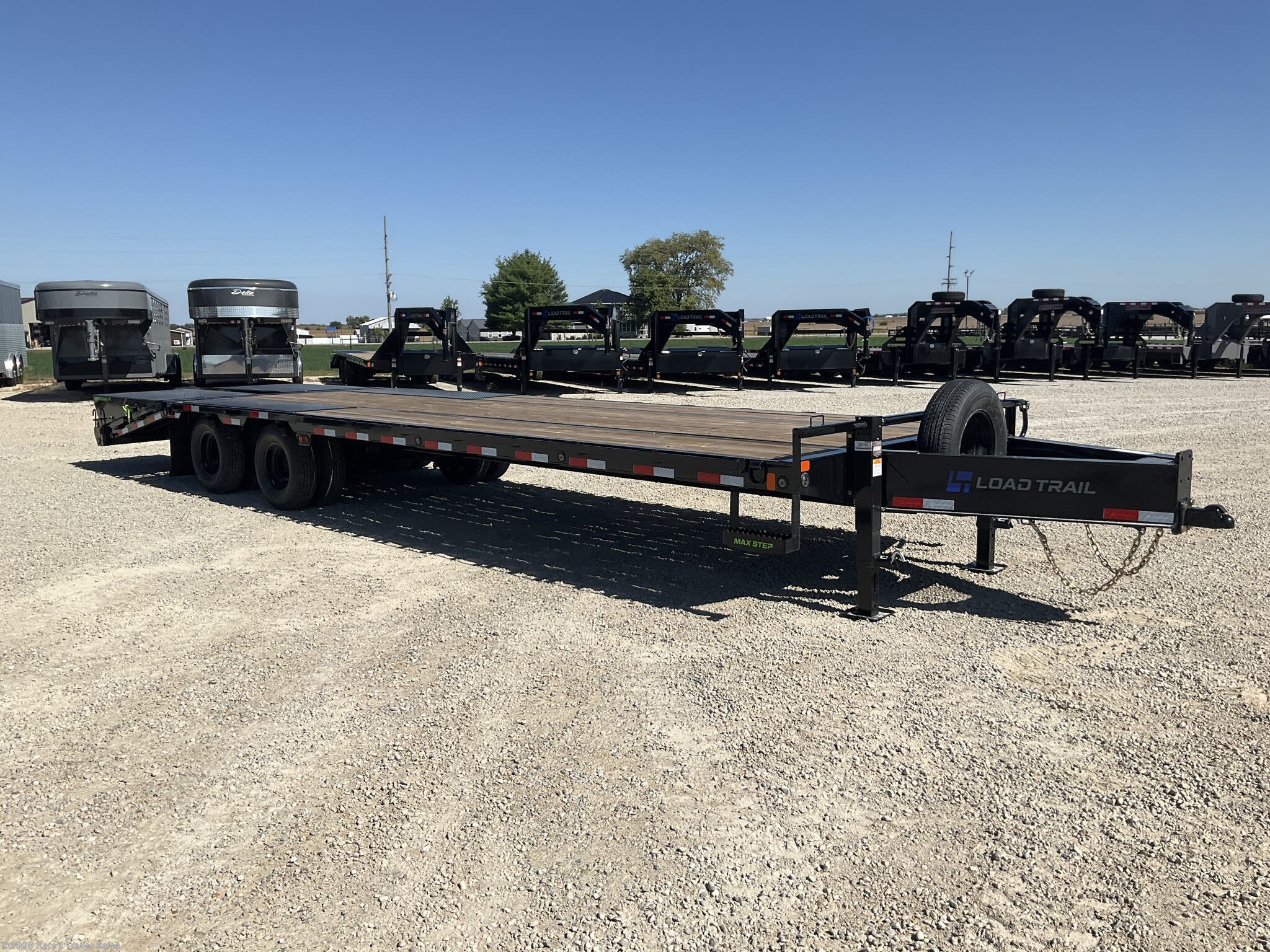 2026 Load Trail 102X30' Deckover Trailer / Max Ramps / 22k GVWR