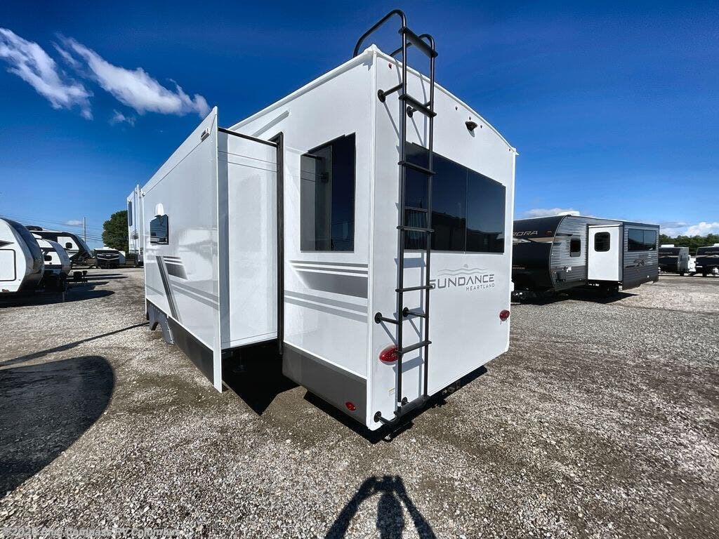 New 2026 Heartland Sundance 29RLCS available in Delaware, Ohio