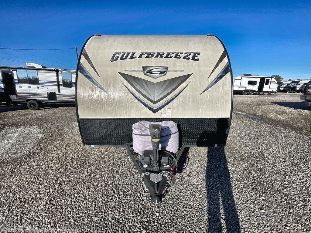 Used 2017 Gulf Stream Gulf Breeze Ultra Lite 19 FMB available in Delaware, Ohio