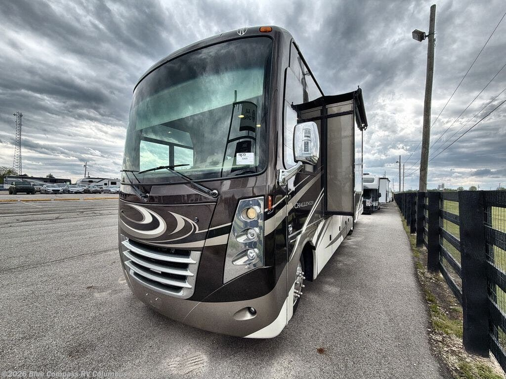 2014 Challenger 37KT by Thor Motor Coach from Blue Compass RV Columbus in Delaware, Ohio
