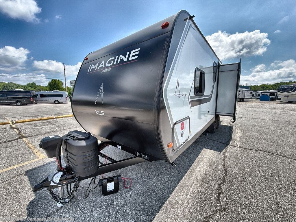 New 2027 Grand Design Imagine XLS 23LDE available in Delaware, Ohio