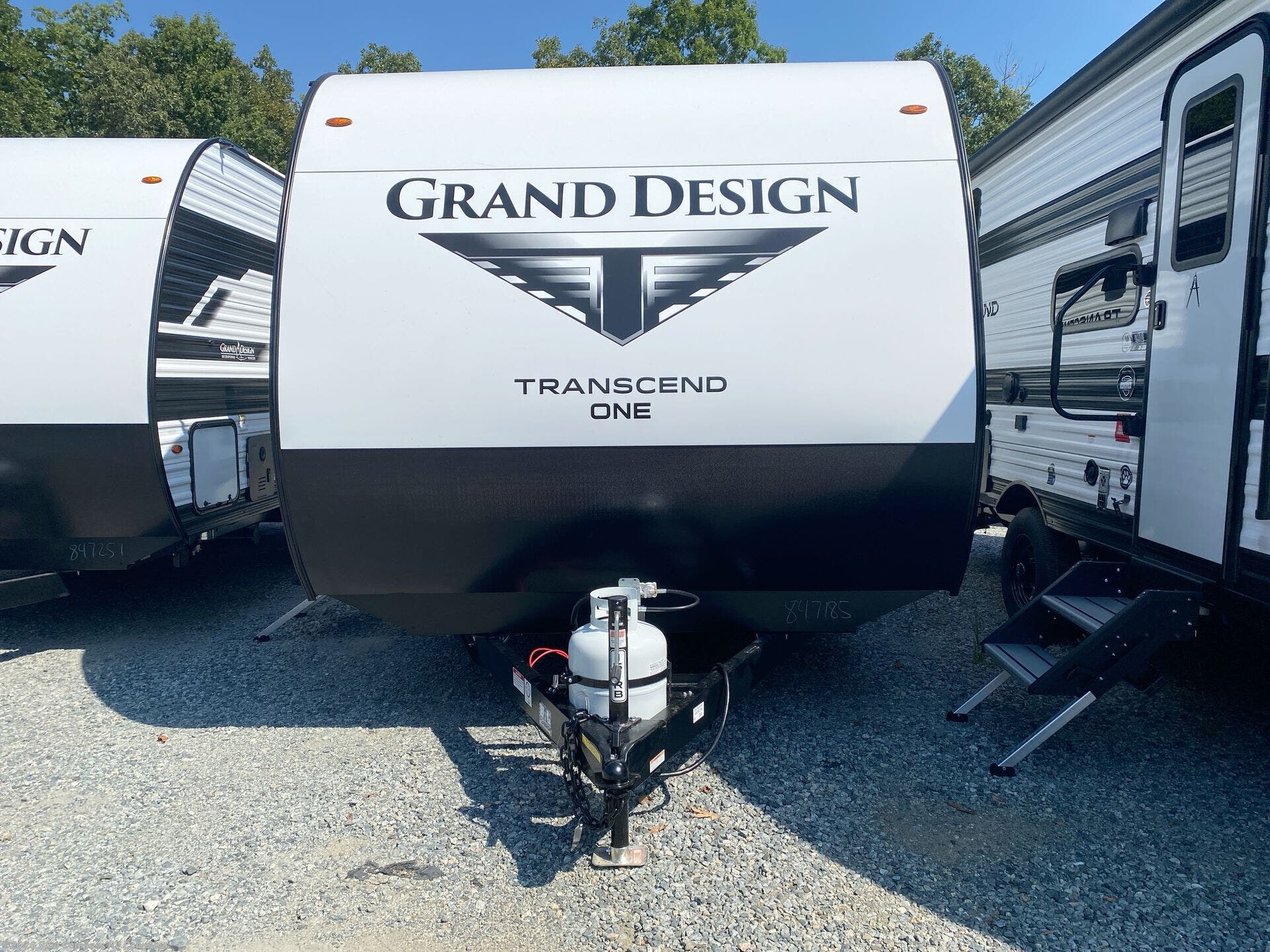 New 2027 Grand Design Transcend One 151RB available in Delaware, Ohio