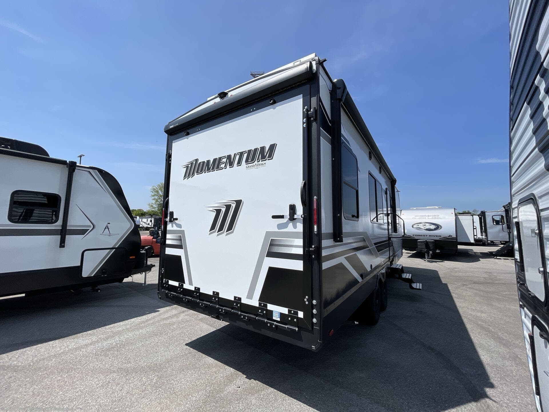 New 2026 Grand Design Momentum G-Class 27G available in Delaware, Ohio