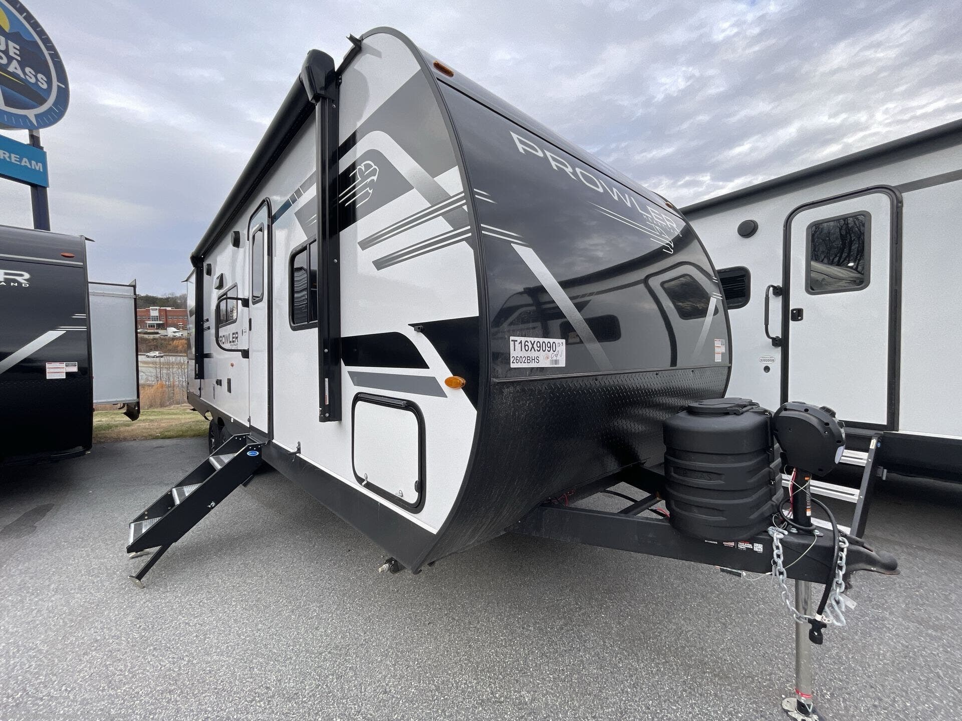 New 2027 Heartland Prowler 2602BHS available in Delaware, Ohio