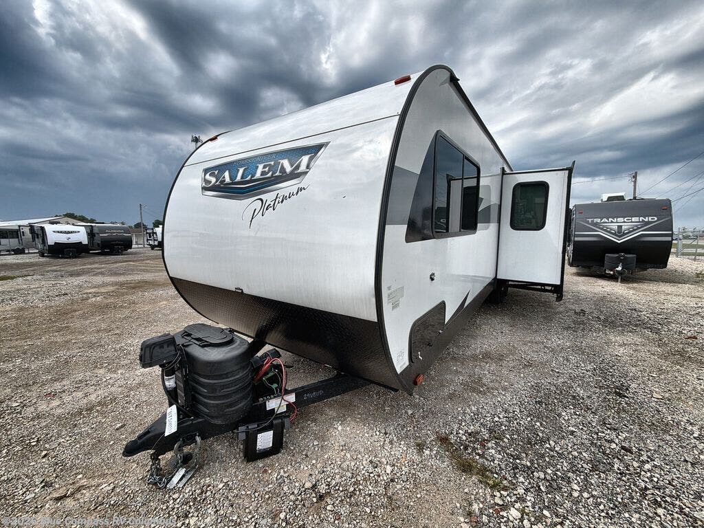 Used 2024 Forest River Salem 29VBUD available in Delaware, Ohio