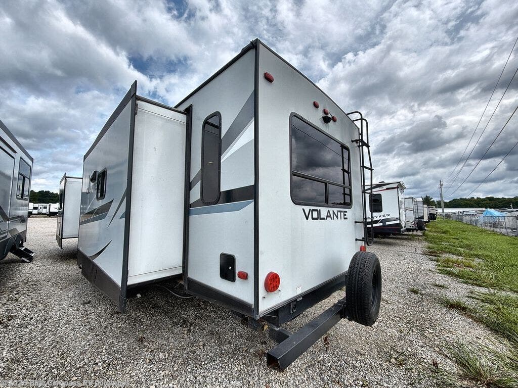 Used 2021 CrossRoads Volante 34RE available in Delaware, Ohio