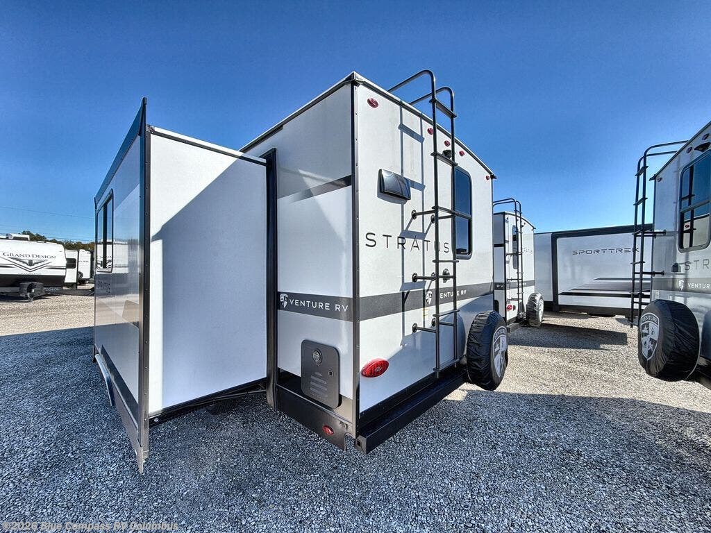 New 2027 Venture RV Stratus SR241VRK available in Delaware, Ohio