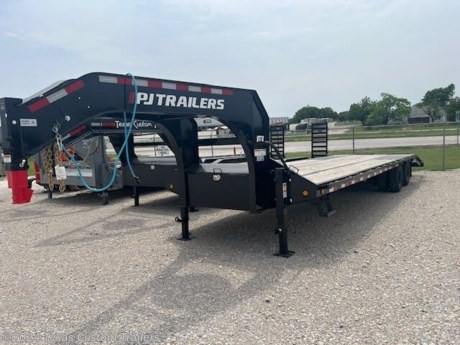 &lt;p&gt;32&#39; GN Low-Pro Flatdeck with Duals 2-5/16&quot; Square (30,000 lb) (2) 10,000# Axles Electric/Spring 5&#39; Dovetail w/2 Flip-over Ramps Primer + Black Powder Coat All Pictures shown are for illustration purpose only. Actual product may vary.&lt;/p&gt;