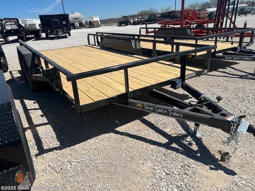 New 2025 East Texas Trailers 83 X 16 T/A Utility 7K SIR available in Decatur, Texas