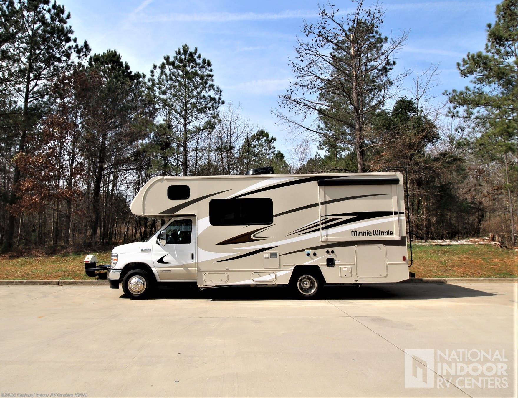 2021 Winnebago Minnie Winnie 22M RV for Sale in Lawrenceville, GA 30043