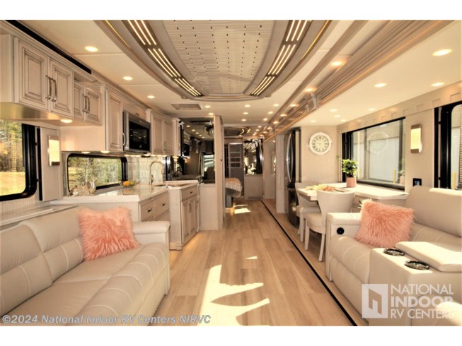 2023 London Aire 4551 by Newmar from National Indoor RV Centers in Lawrenceville, Georgia