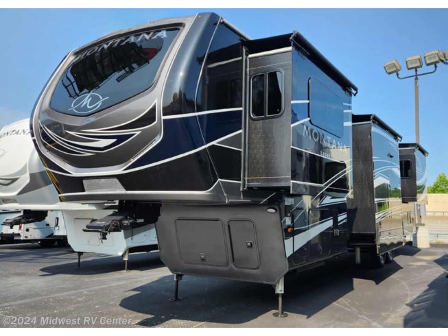 2023 Montana 3761FL by Keystone from Midwest RV Center in St Louis, Missouri