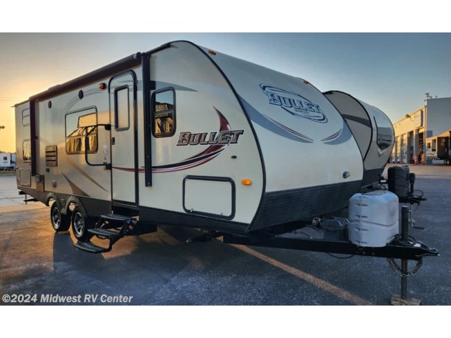 Used 2014 Keystone Bullet 241BHS available in St Louis, Missouri