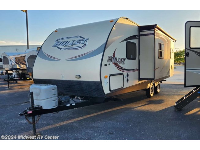 2014 Bullet 241BHS by Keystone from Midwest RV Center in St Louis, Missouri
