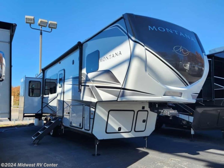 New 2024 Keystone Montana 3531RE available in St Louis, Missouri