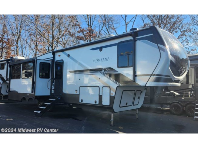 2024 Montana High Country 331RL by Keystone from Midwest RV Center in St Louis, Missouri