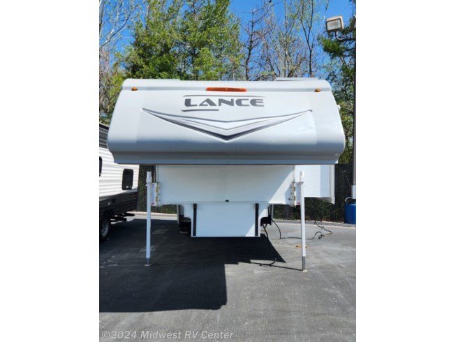 2021 Lance Lance 1172 - Used Truck Camper For Sale by Midwest RV Center in St Louis, Missouri