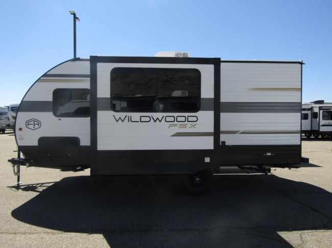 2025 Forest River Wildwood FSX 178BHSK