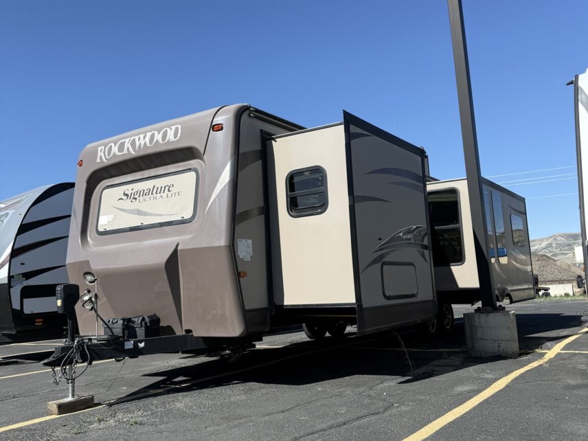 Used 2015 Forest River Rockwood Signature Ultra Lite 8314BSS available in Rock Springs, Wyoming