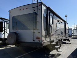 Used 2015 Forest River Rockwood Signature Ultra Lite 8314BSS available in Rock Springs, Wyoming