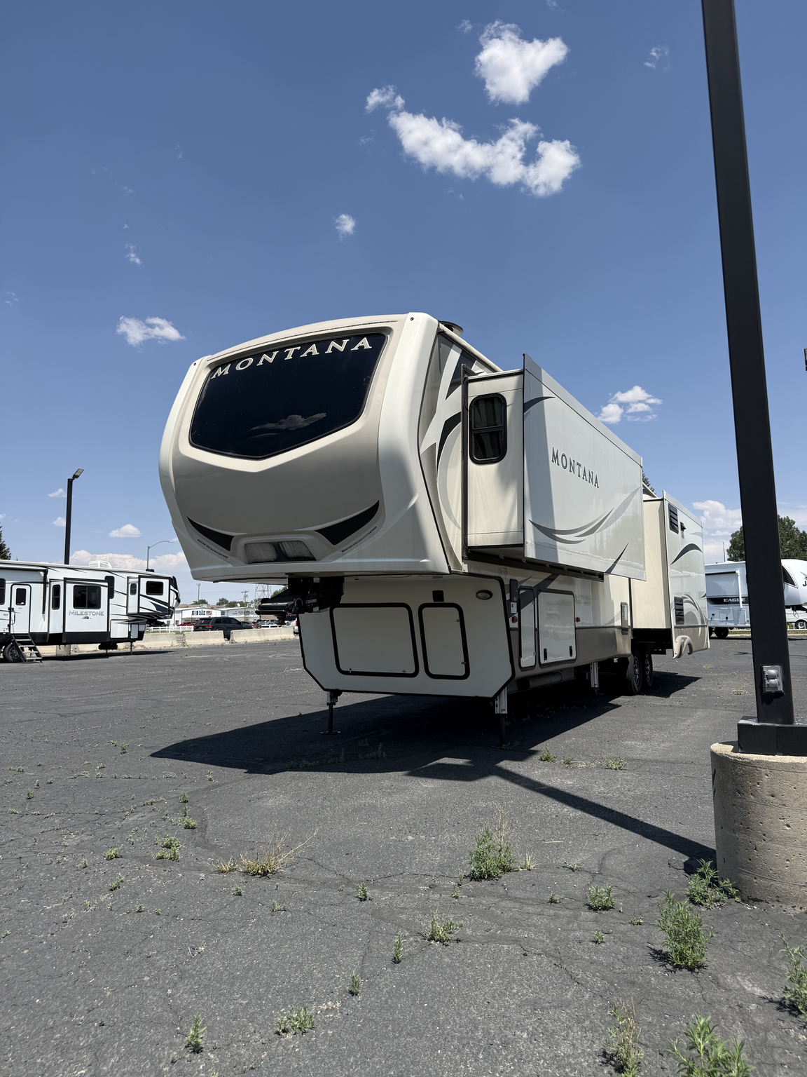 2018 Keystone Montana 3810MS