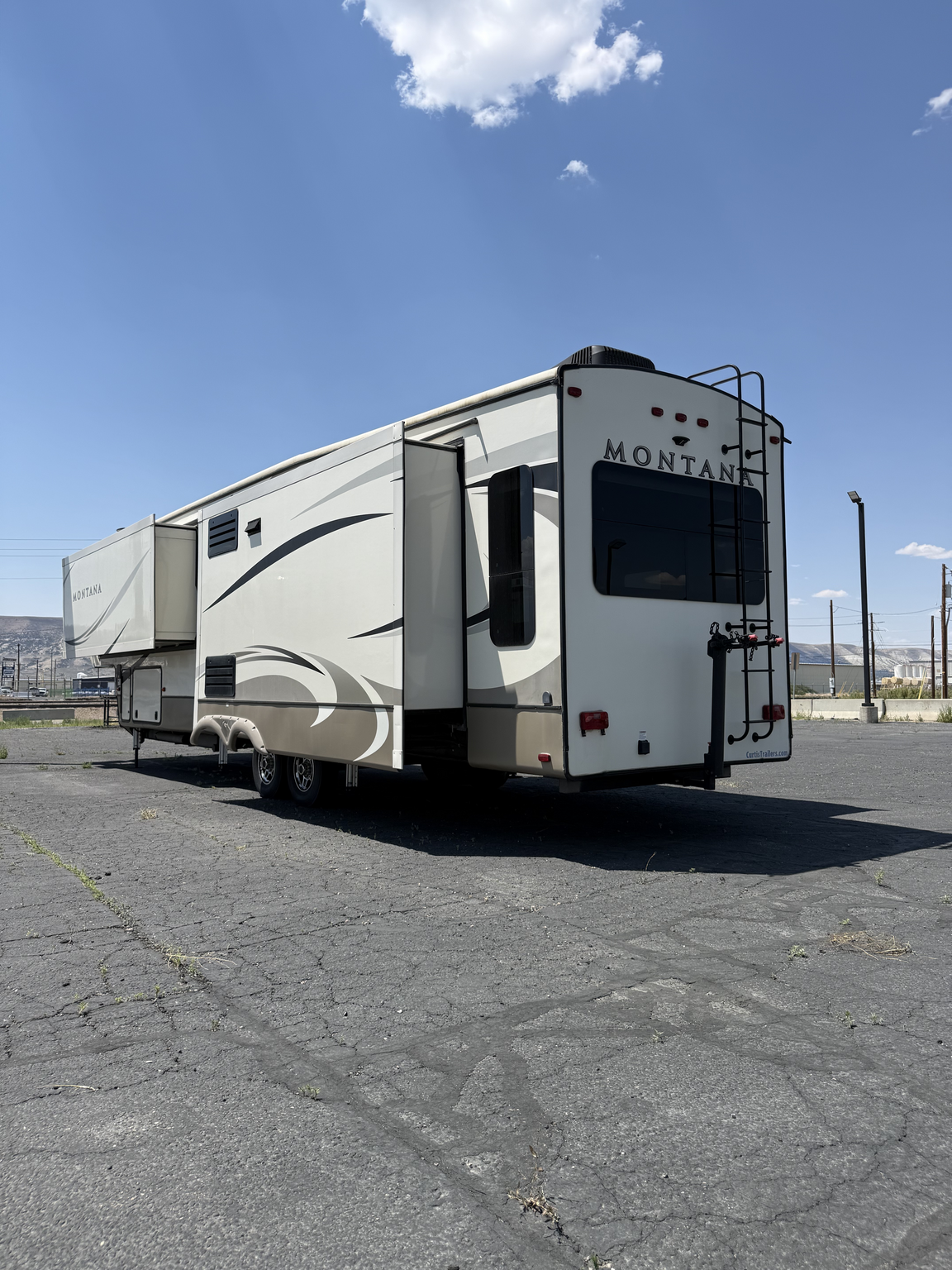 2018 Montana 3810MS by Keystone from First Choice RVs in Rock Springs, Wyoming