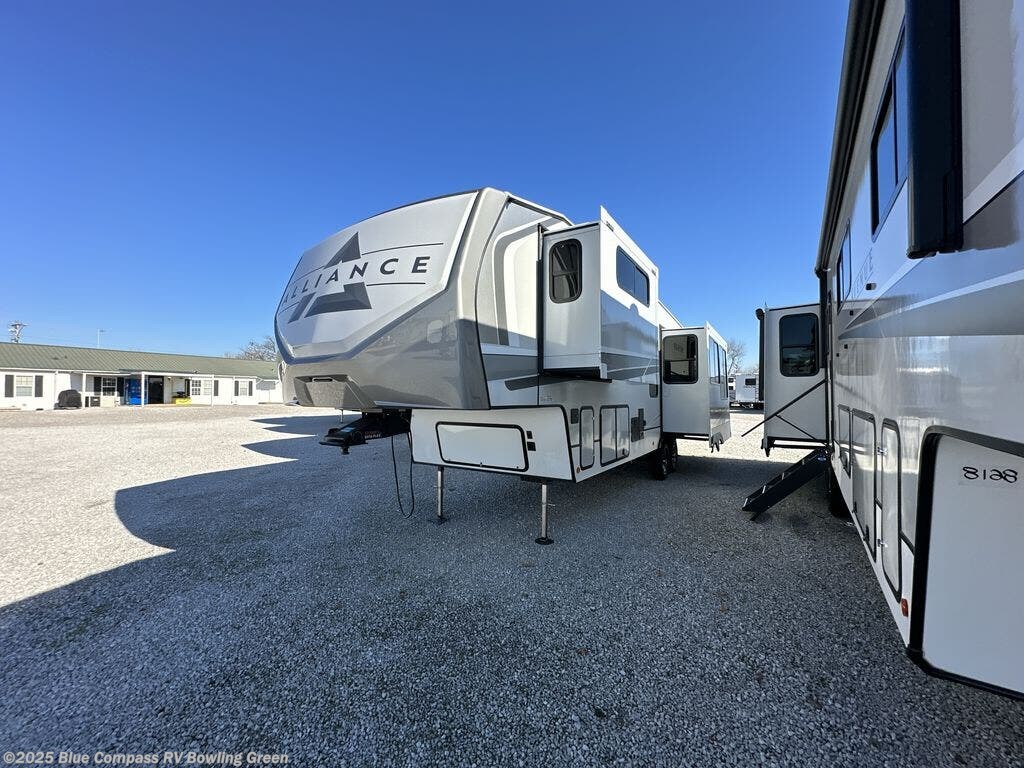 2024 Alliance RV Avenue 33RKS RV for Sale in Bowling Green, KY 42101
