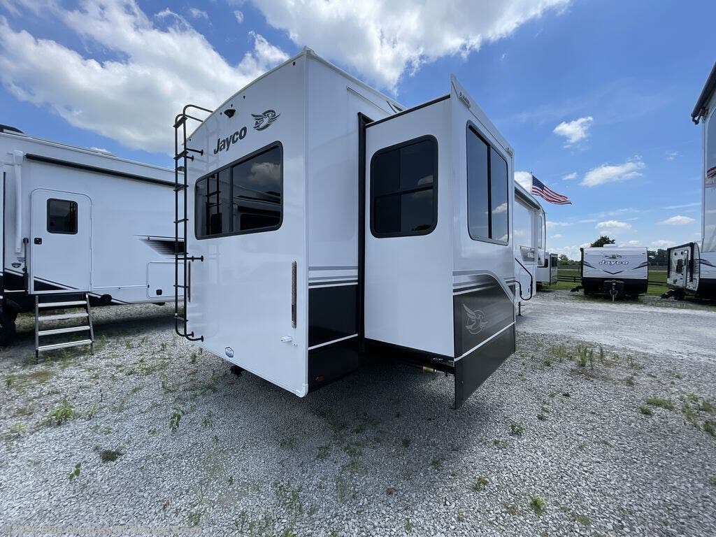 New 2025 Jayco Eagle 335RDOK available in Bowling Green, Kentucky