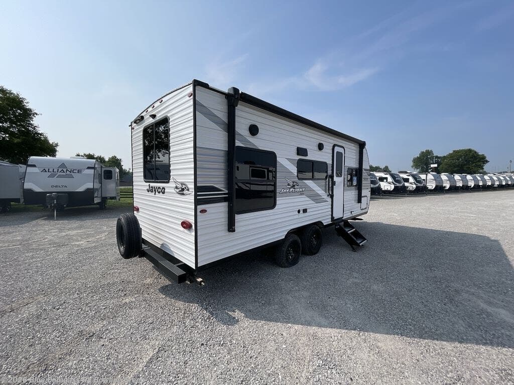 New 2026 Jayco Jay Flight SLX 210QB available in Bowling Green, Kentucky