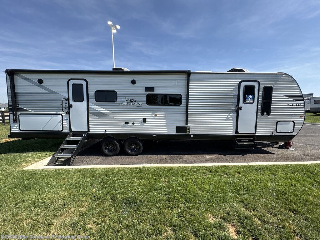 2026 Jay Flight SLX 330TBS by Jayco from Blue Compass RV Bowling Green in Bowling Green, Kentucky