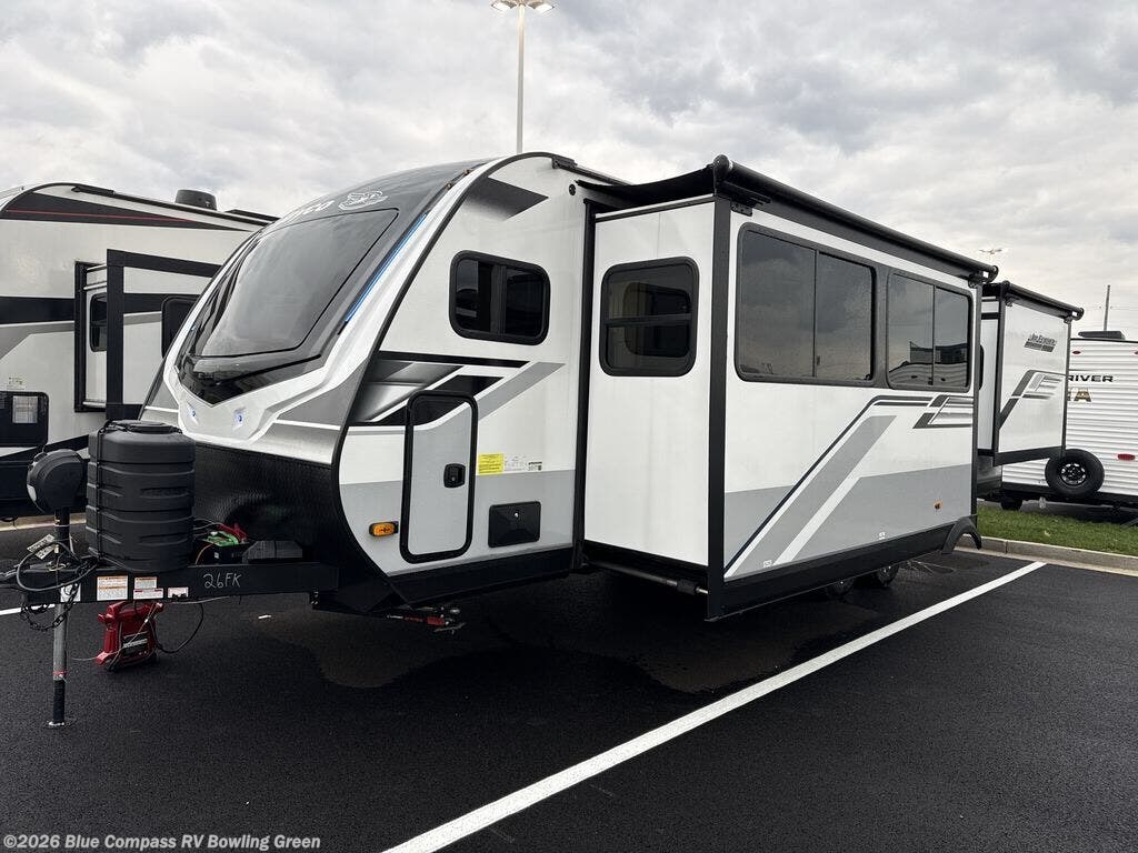 2025 Jay Feather 26FK by Jayco from Blue Compass RV Bowling Green in Bowling Green, Kentucky