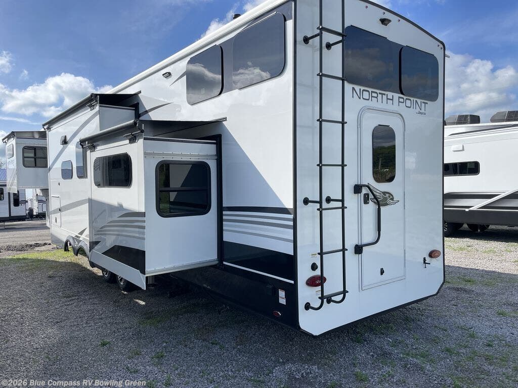 2025 North Point 390CKDS by Jayco from Blue Compass RV Bowling Green in Bowling Green, Kentucky