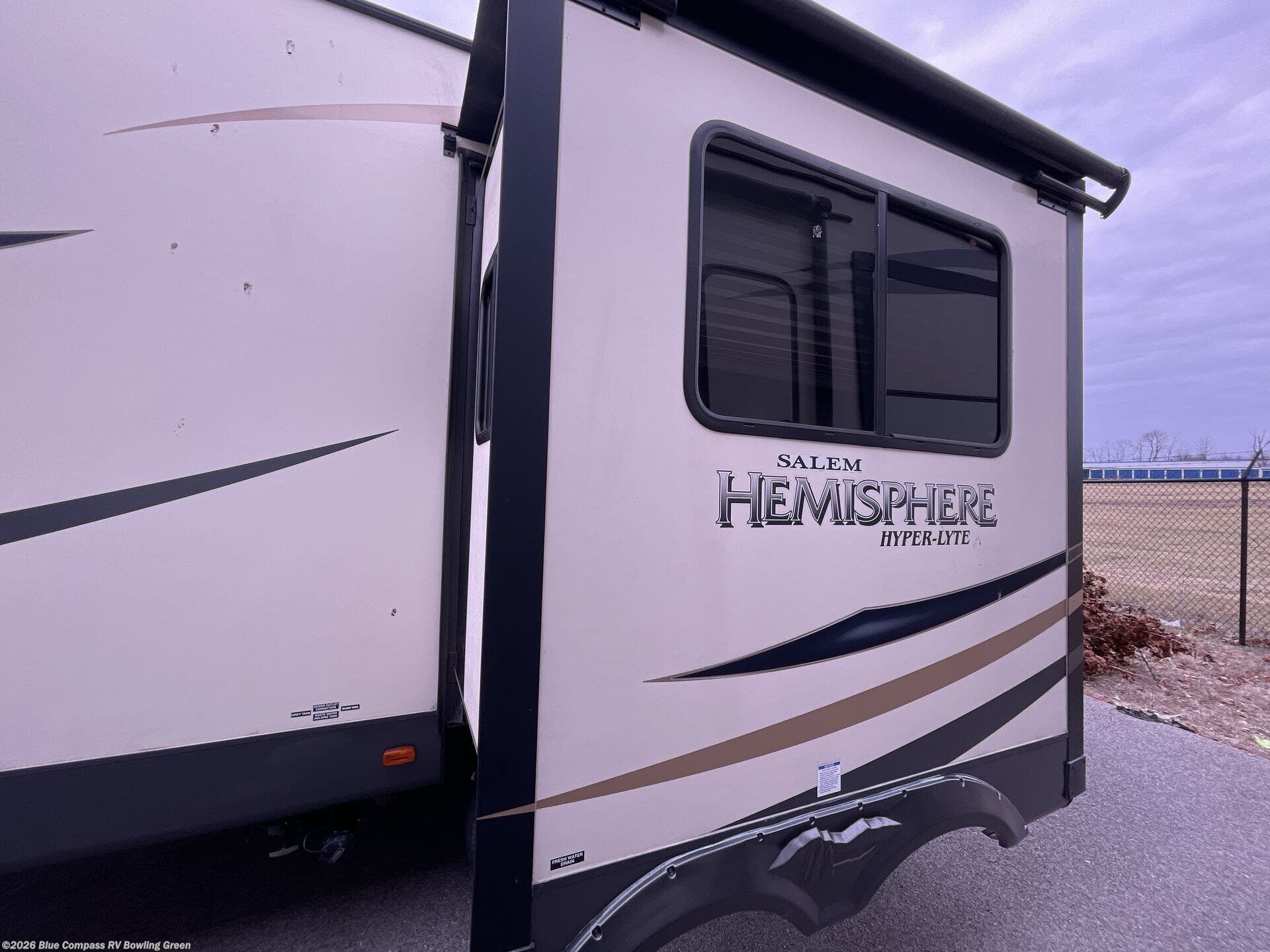 2018 Salem Hemisphere Hyper-Lyte 25RKSHL by Forest River from Blue Compass RV Bowling Green in Bowling Green, Kentucky