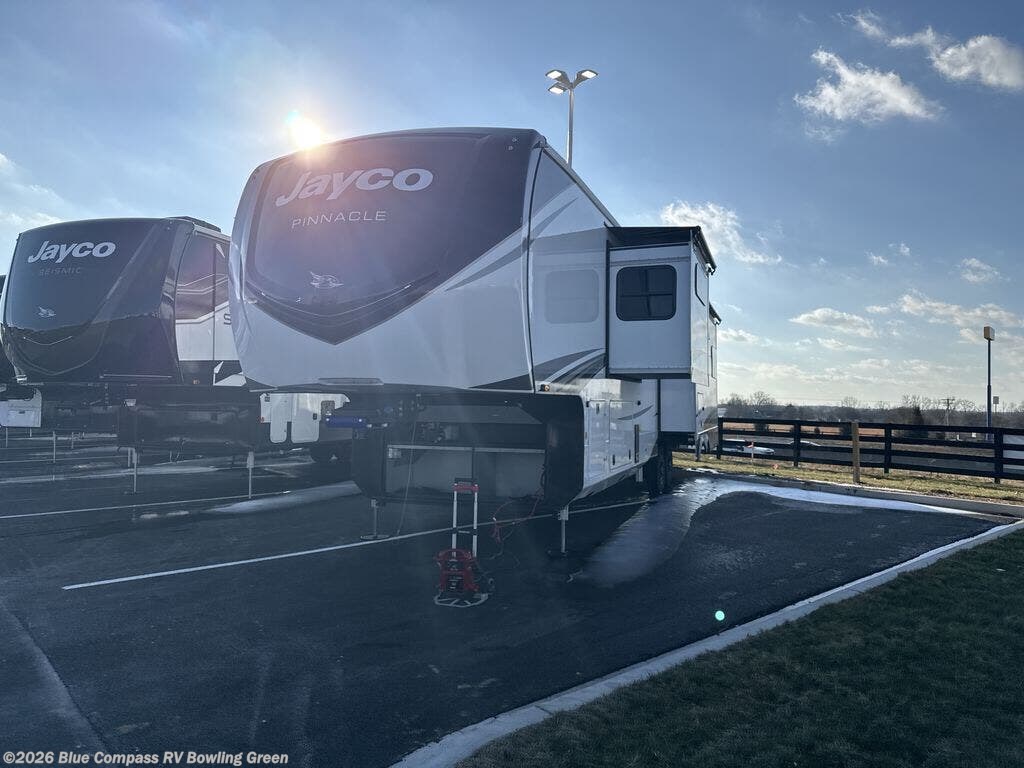 2026 Pinnacle 36FBTS by Jayco from Blue Compass RV Bowling Green in Bowling Green, Kentucky