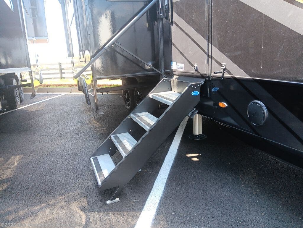 New 2026 Jayco Pinnacle 38FBRK available in Bowling Green, Kentucky