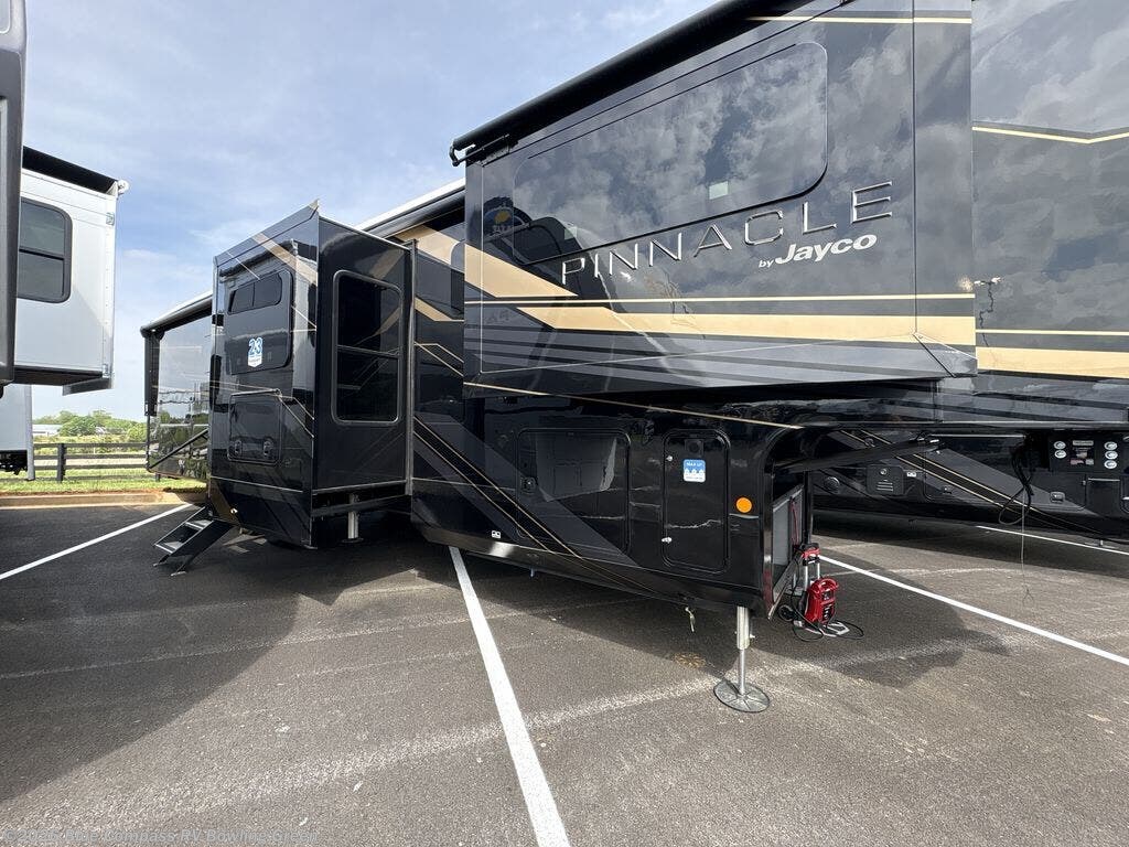 2026 Pinnacle 39FLOK by Jayco from Blue Compass RV Bowling Green in Bowling Green, Kentucky