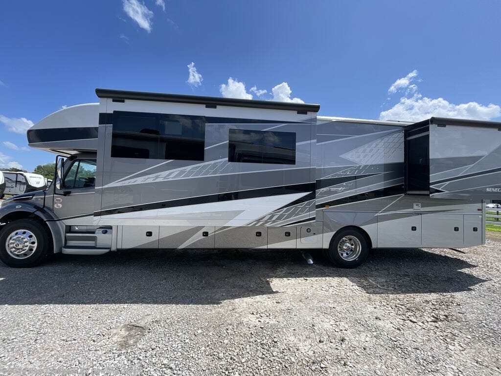 New 2026 Jayco Seneca 37L available in Bowling Green, Kentucky