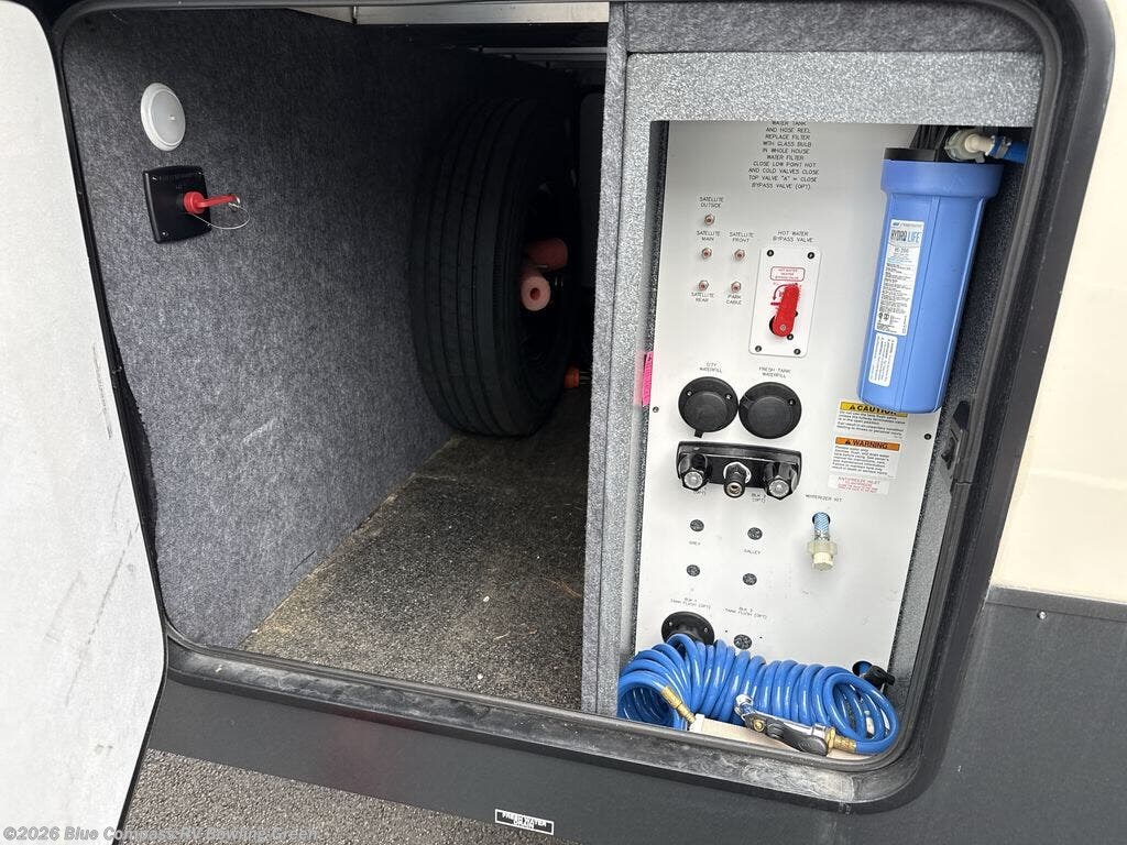 Used 2020 Forest River Sandpiper 379FLOK available in Bowling Green, Kentucky