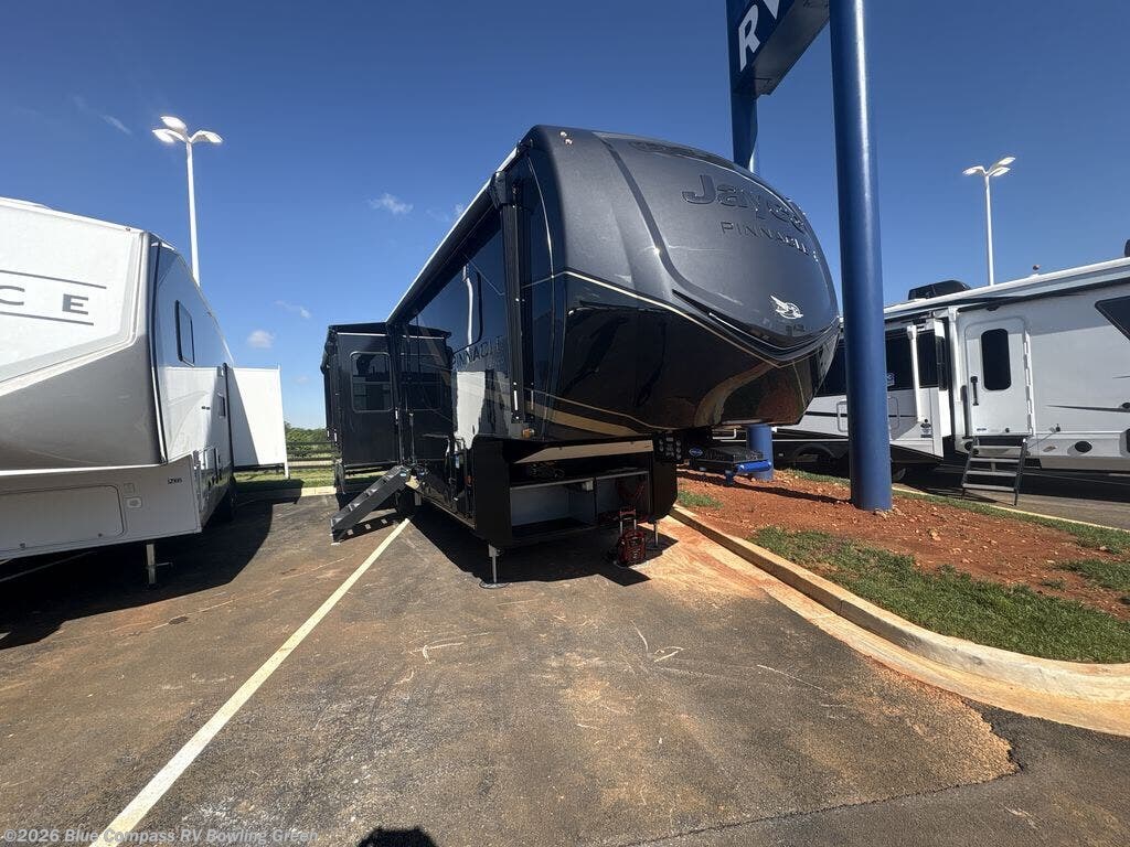 New 2026 Jayco Pinnacle 32RLTS available in Bowling Green, Kentucky